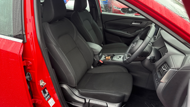 Nissan Qashqai 1.3 DiG-T MH 158 Acenta Premium 5dr Petrol Hatchback